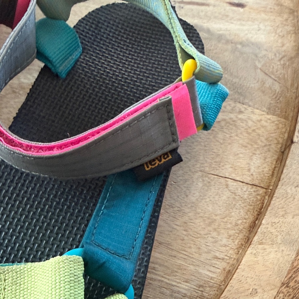 Teva Multicolor Cotopaxi Neon Women's Sandals - Picture 5 of 5
